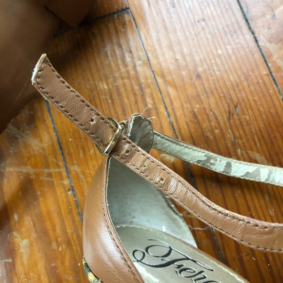 Box 4 Fergie Paint Splatter Wedges - Picture 4 of 7